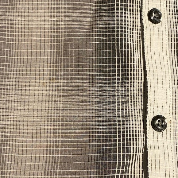 Calvin Klein Men's Short Sleeve Button-Front Shirt, size L - Picture 5 of 8